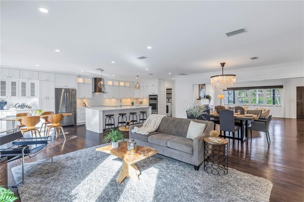 Recently Sold: $1,550,000 (3 beds, 3 baths, 2690 Square Feet)