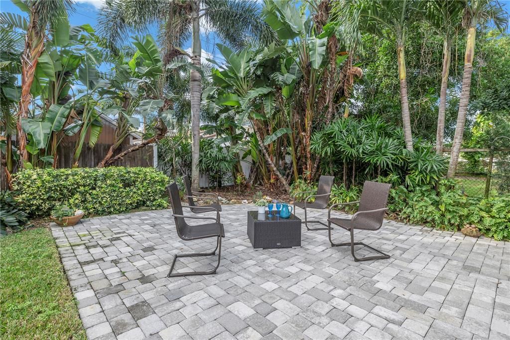 Recently Sold: $1,550,000 (3 beds, 3 baths, 2690 Square Feet)