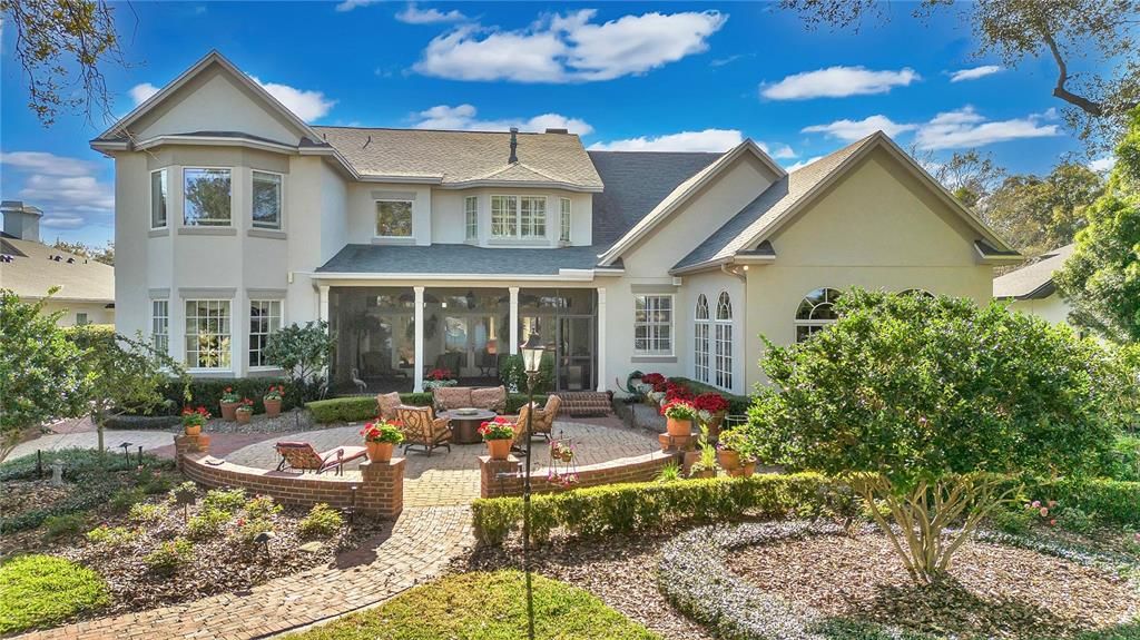 Recently Sold: $2,750,000 (5 beds, 4 baths, 5782 Square Feet)