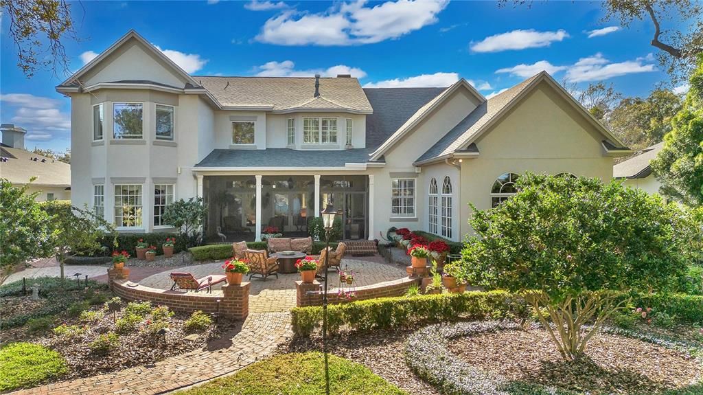 Recently Sold: $2,750,000 (5 beds, 4 baths, 5782 Square Feet)