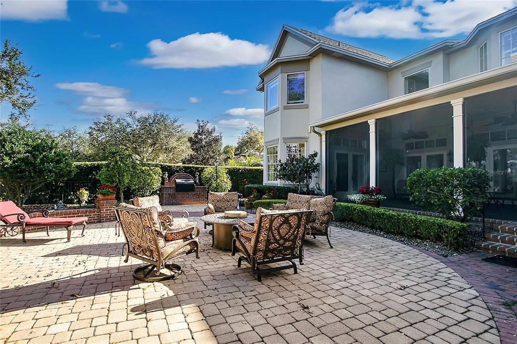 Recently Sold: $2,750,000 (5 beds, 4 baths, 5782 Square Feet)