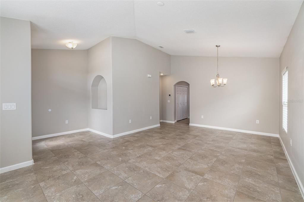 For Sale: $442,100 (4 beds, 2 baths, 1976 Square Feet)