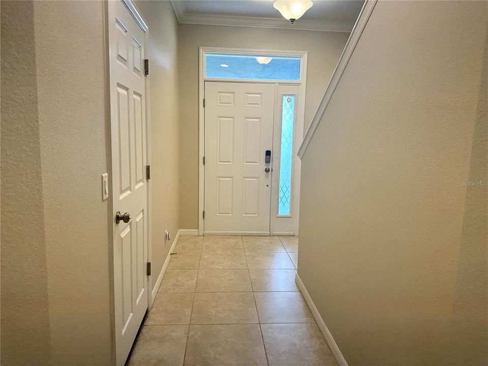 For Rent: $2,295 (3 beds, 2 baths, 1773 Square Feet)