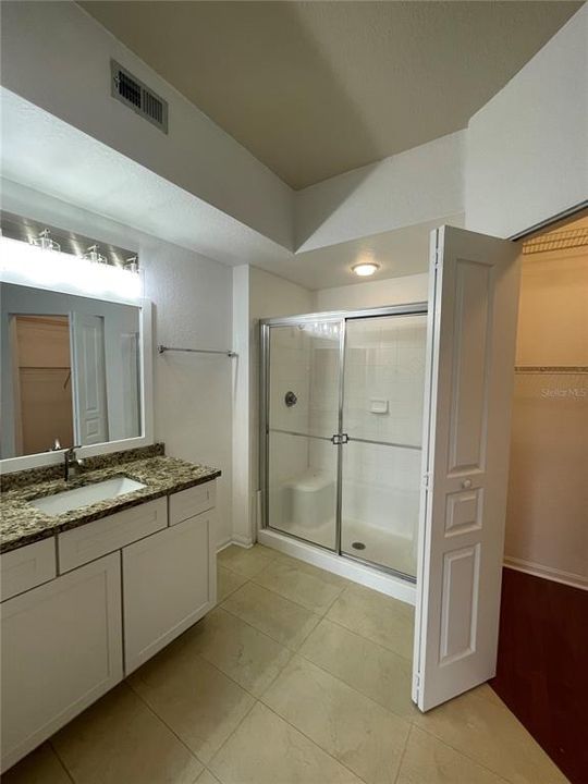 最近租的: $1,800 (2 贝兹, 2 浴室, 1089 平方英尺)