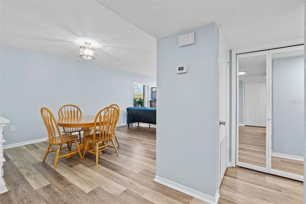 For Sale: $155,000 (2 beds, 2 baths, 1351 Square Feet)