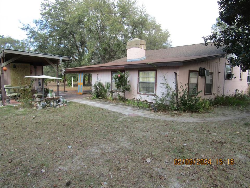 For Sale: $300,000 (3 beds, 2 baths, 1520 Square Feet)