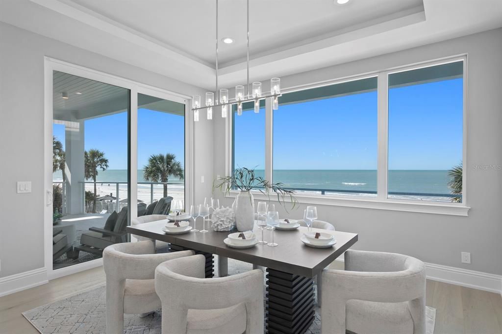 Recently Sold: $10,995,000 (5 beds, 5 baths, 5825 Square Feet)