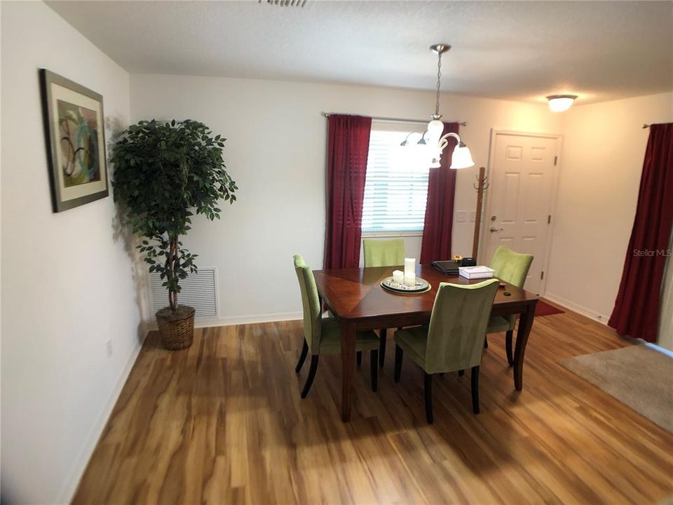 Recently Rented: $2,100 (2 beds, 2 baths, 1156 Square Feet)
