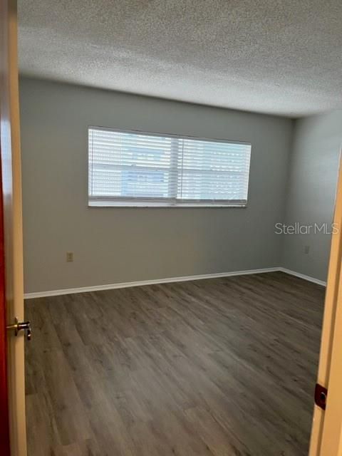 Recently Rented: $1,800 (2 beds, 2 baths, 958 Square Feet)
