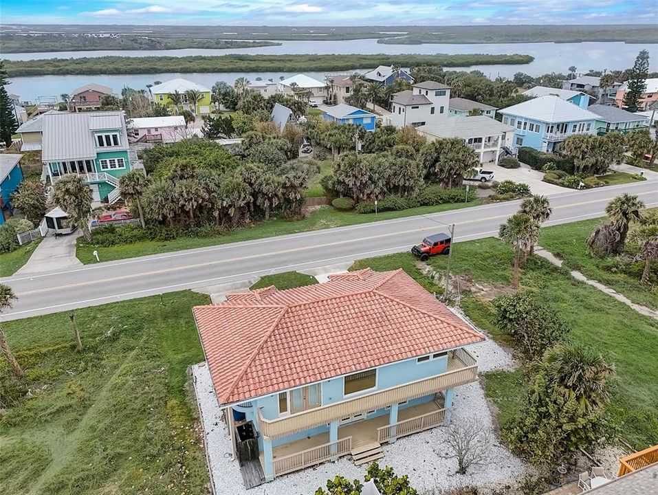 For Sale: $599,000 (3 beds, 3 baths, 1807 Square Feet)