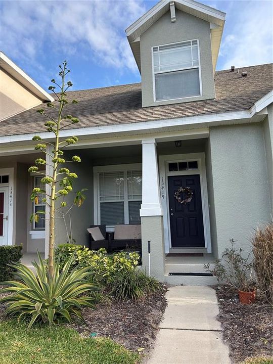 Recently Rented: $2,200 (3 beds, 2 baths, 1556 Square Feet)