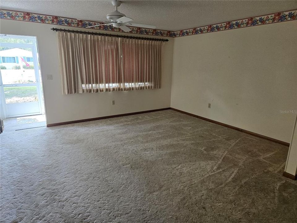 Vendido Recientemente: $177,000 (3 camas, 2 baños, 1456 Pies cuadrados)