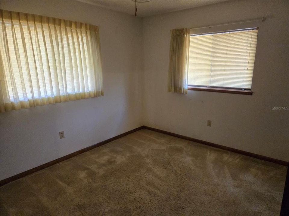 Vendido Recientemente: $177,000 (3 camas, 2 baños, 1456 Pies cuadrados)