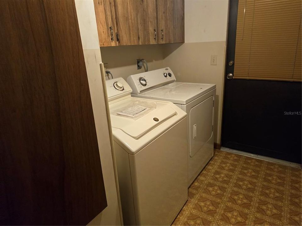 Vendido Recientemente: $177,000 (3 camas, 2 baños, 1456 Pies cuadrados)