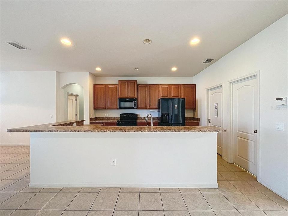 Active With Contract: $399,000 (4 beds, 2 baths, 2204 Square Feet)