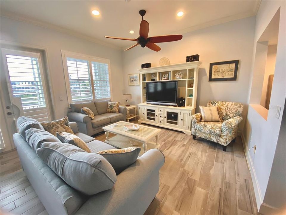 For Sale: $559,500 (3 beds, 2 baths, 2245 Square Feet)