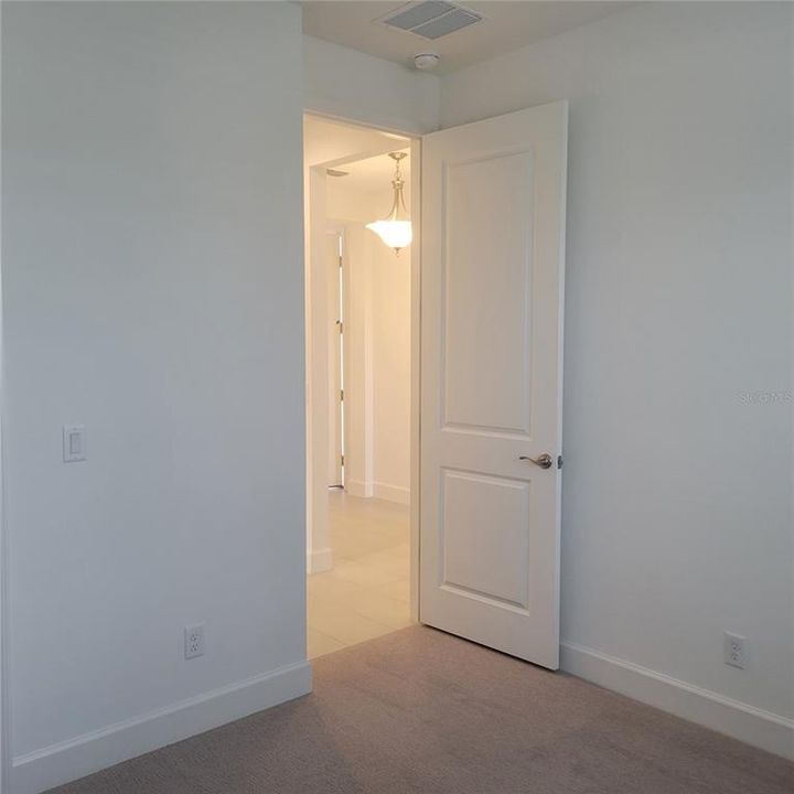 For Rent: $2,250 (2 beds, 2 baths, 1646 Square Feet)