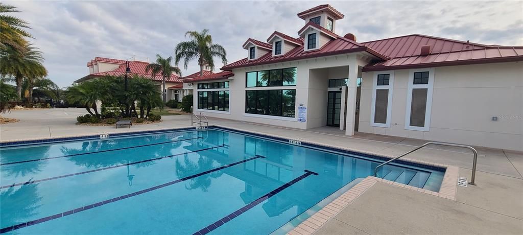 CLUBHOUSE WITH WEIGHTROOM