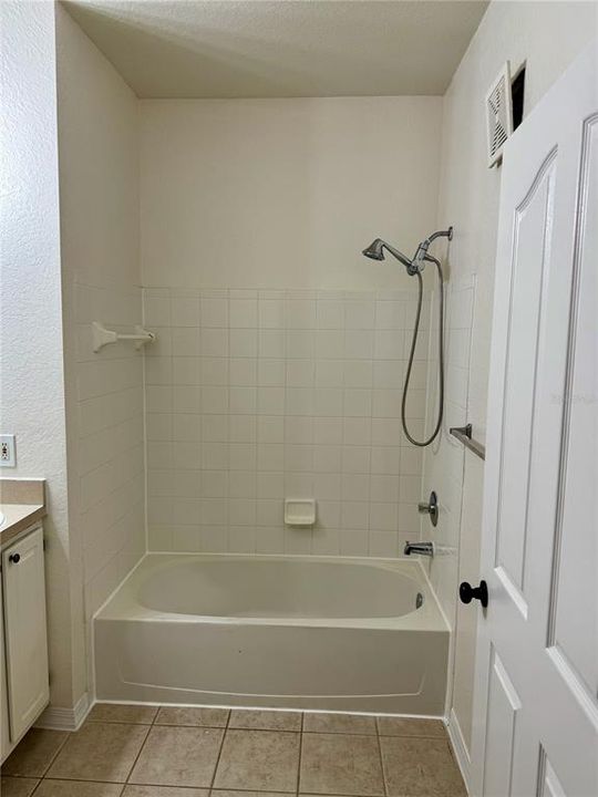 最近租的: $1,395 (1 贝兹, 1 浴室, 672 平方英尺)