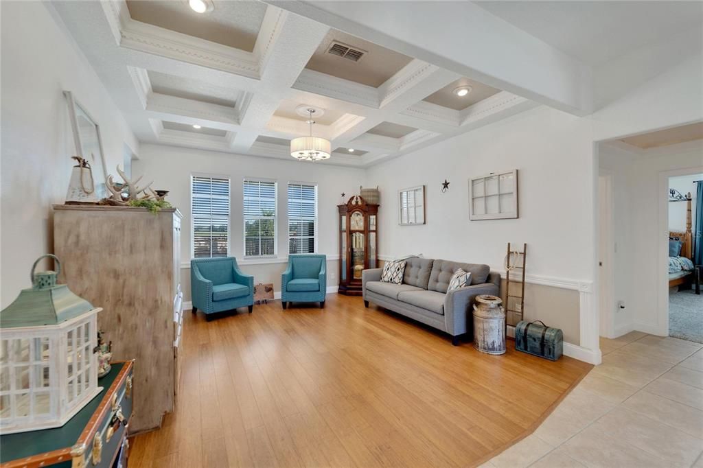 Recently Sold: $625,000 (5 beds, 3 baths, 3656 Square Feet)