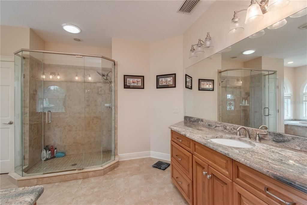 En Venta: $3,995,000 (4 camas, 4 baños, 4809 Pies cuadrados)