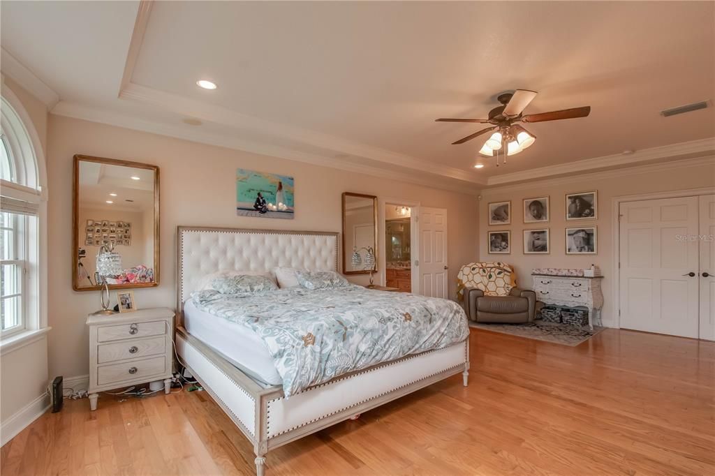 En Venta: $3,995,000 (4 camas, 4 baños, 4809 Pies cuadrados)