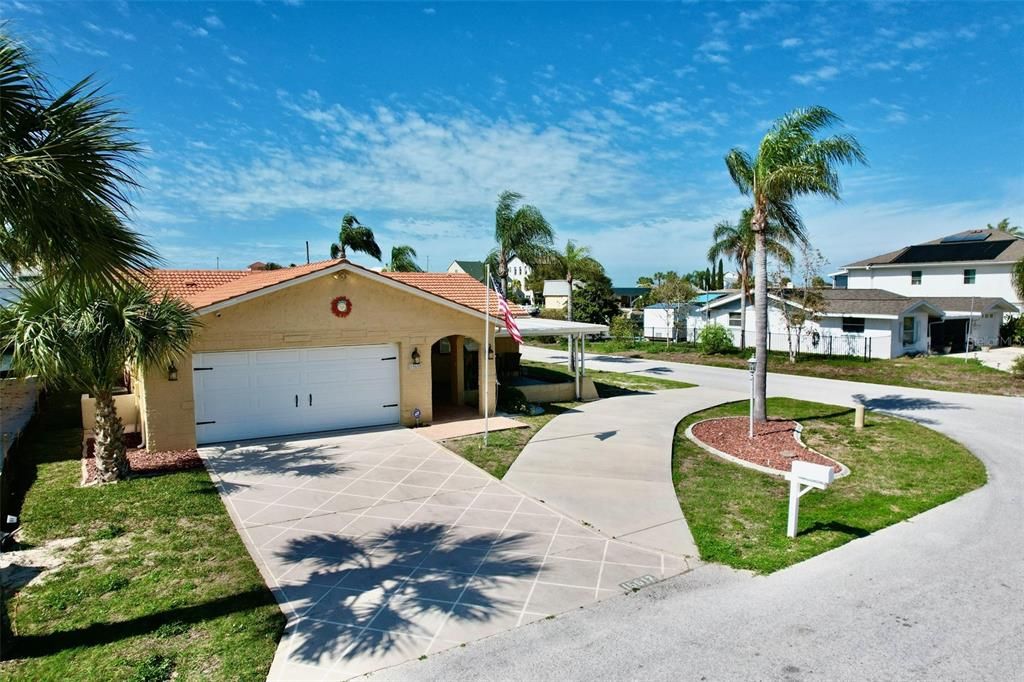 Recently Sold: $599,700 (3 beds, 2 baths, 1800 Square Feet)