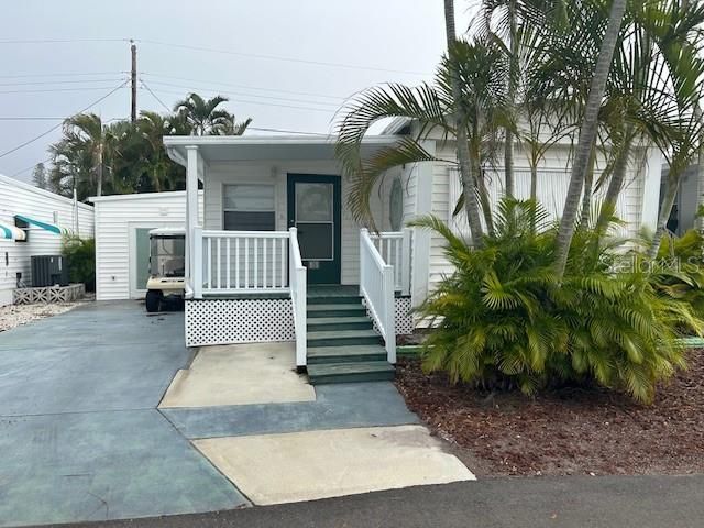 Recently Sold: $225,000 (2 beds, 2 baths, 552 Square Feet)