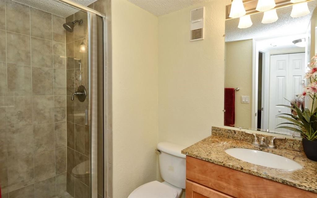Active With Contract: $179,900 (2 beds, 2 baths, 866 Square Feet)