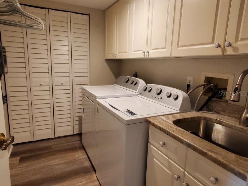 For Rent: $4,500 (2 beds, 2 baths, 1576 Square Feet)