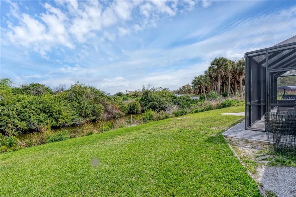 Active With Contract: $600,000 (3 beds, 2 baths, 1730 Square Feet)