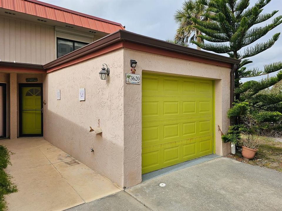 For Sale: $339,000 (2 beds, 2 baths, 1380 Square Feet)