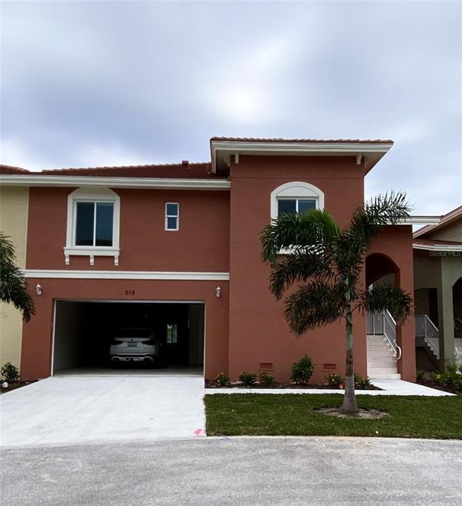 Recently Sold: $2,162,039 (3 beds, 2 baths, 2574 Square Feet)