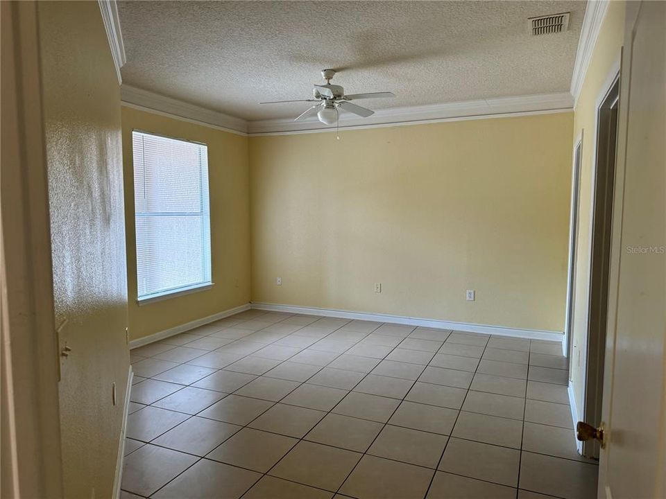 Active With Contract: $1,800 (3 beds, 2 baths, 1445 Square Feet)
