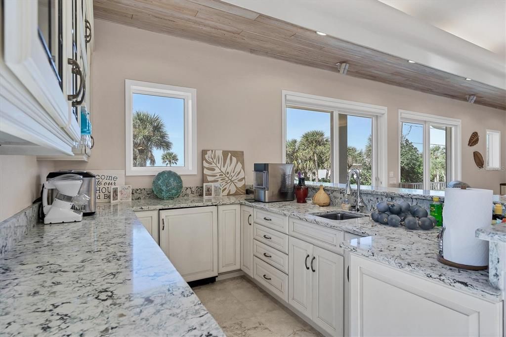 Main Floor Wet Bar