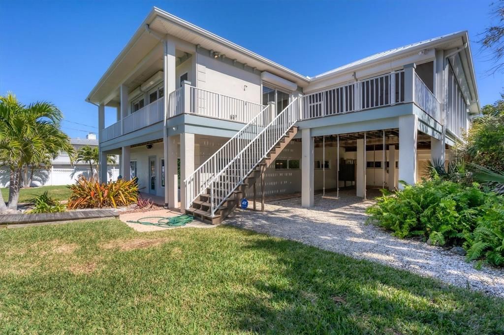 Recently Sold: $4,999,900 (4 beds, 5 baths, 7285 Square Feet)