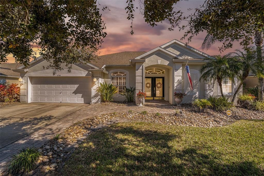 Active With Contract: $499,900 (4 beds, 3 baths, 2585 Square Feet)