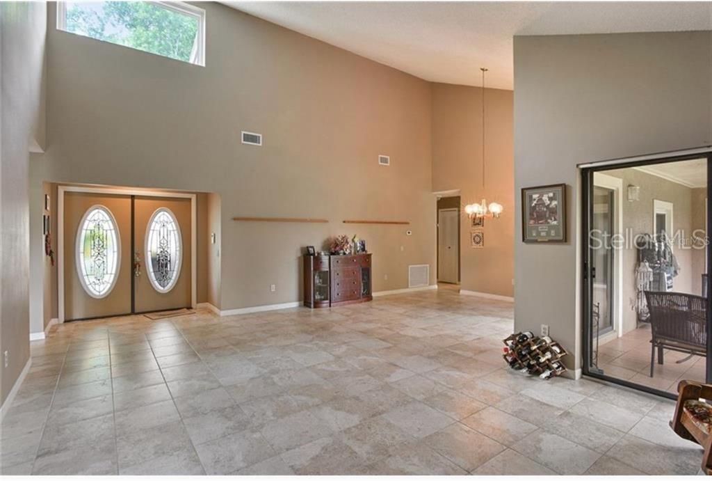 Active With Contract: $3,200 (4 beds, 2 baths, 2255 Square Feet)