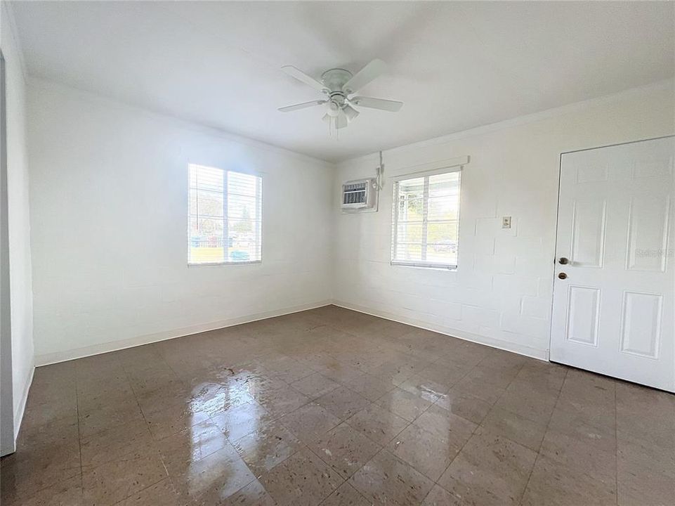 Active With Contract: $229,000 (0 beds, 0 baths, 1008 Square Feet)