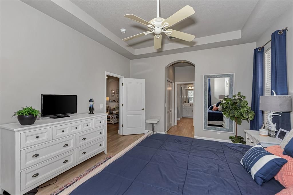 Active With Contract: $519,500 (2 beds, 2 baths, 1819 Square Feet)