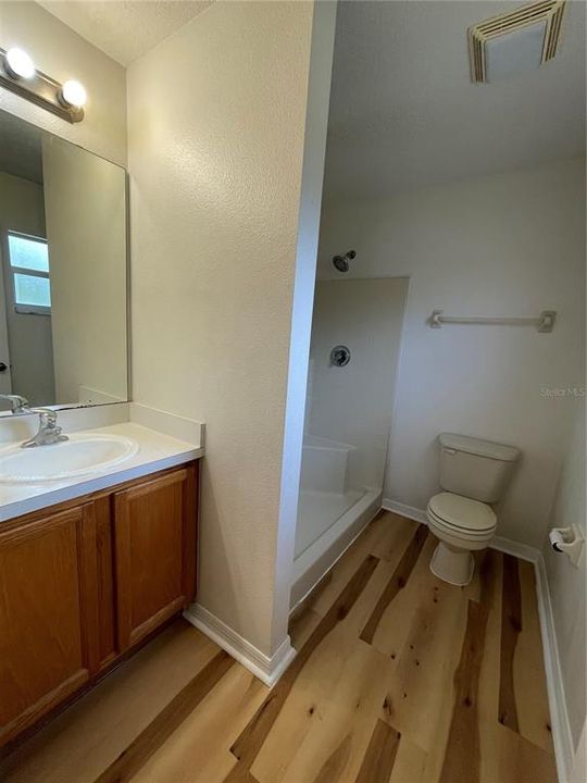 For Rent: $1,800 (3 beds, 2 baths, 1197 Square Feet)