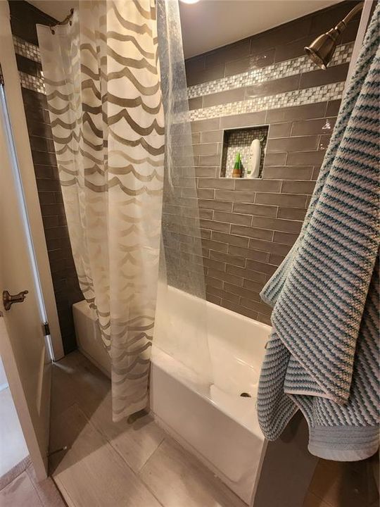 Недавно арендовано: $3,500 (2 спален, 2 ванн, 1385 Квадратных фут)