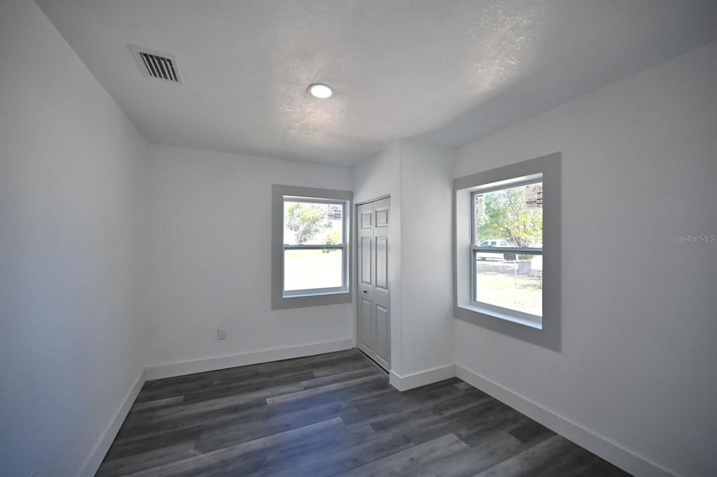 For Sale: $248,000 (3 beds, 2 baths, 1300 Square Feet)