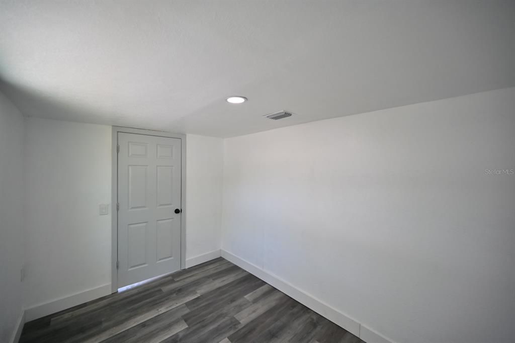 For Sale: $248,000 (3 beds, 2 baths, 1300 Square Feet)