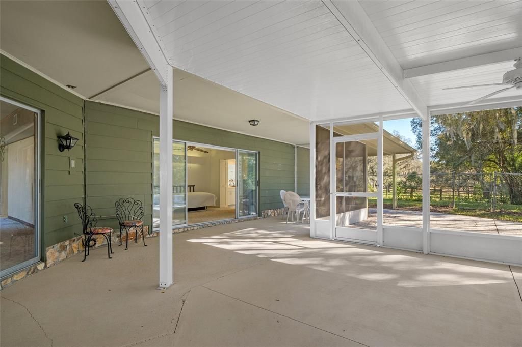 Active With Contract: $449,000 (4 beds, 2 baths, 2389 Square Feet)