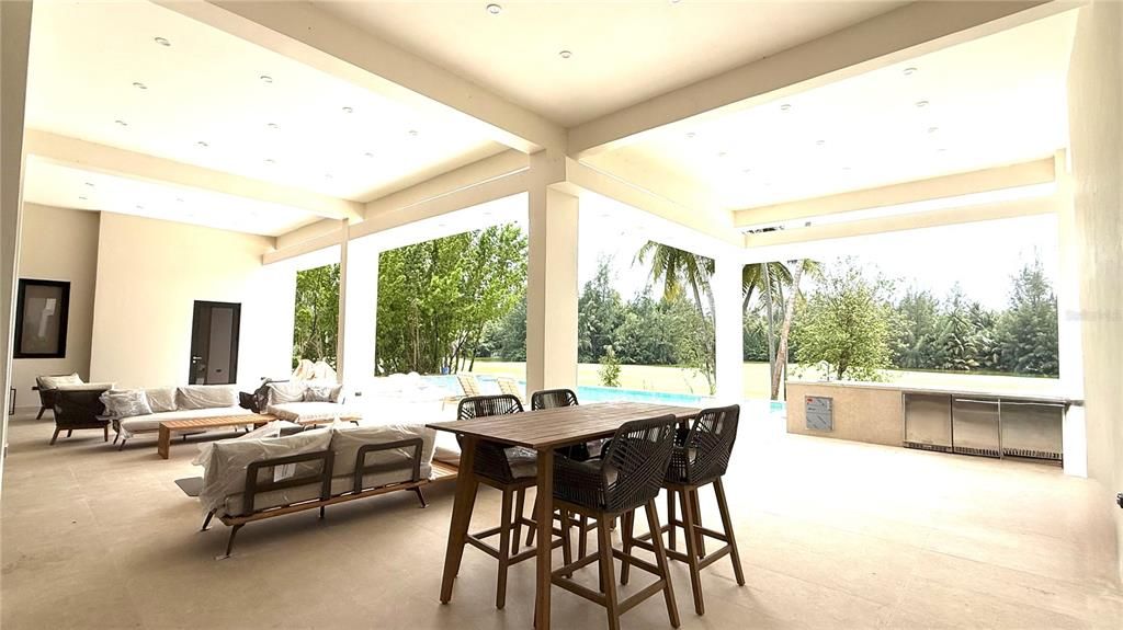 待售: $11,995,000 (6 贝兹, 6 浴室, 8100 平方英尺)