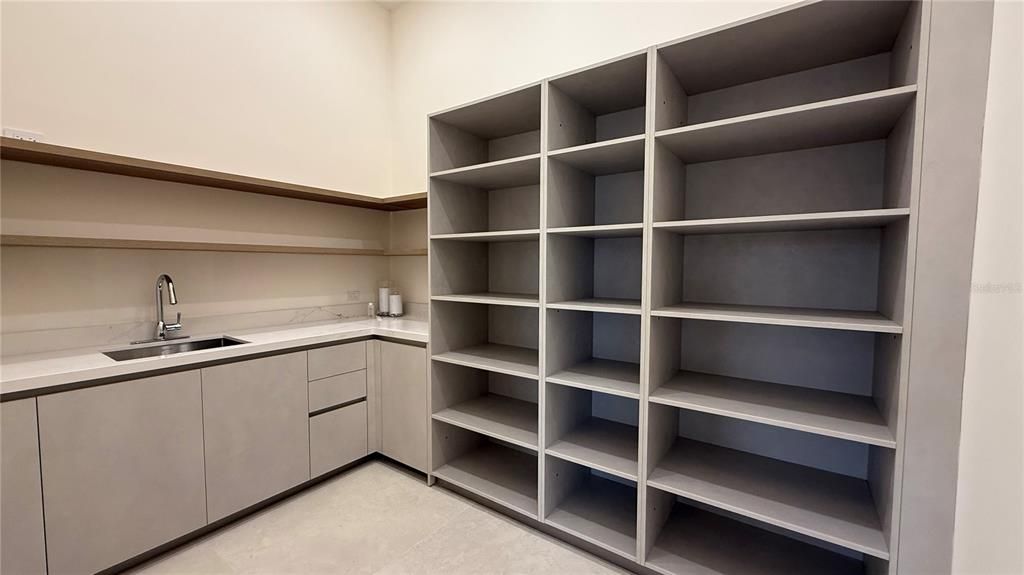 待售: $11,995,000 (6 贝兹, 6 浴室, 8100 平方英尺)