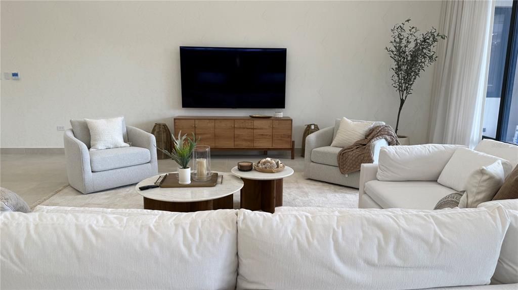 待售: $11,995,000 (6 贝兹, 6 浴室, 8100 平方英尺)