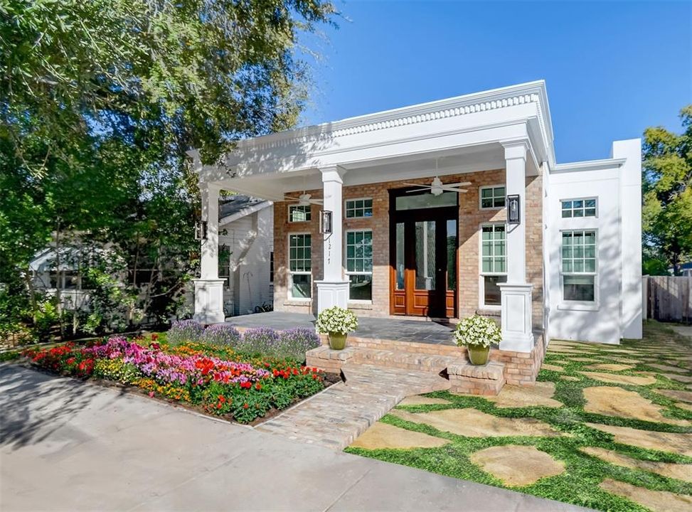 Newly Renovated, Custom New Orleans  Turn of the Century Classical Style Home!!