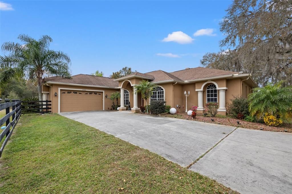 Recently Sold: $669,999 (4 beds, 3 baths, 2234 Square Feet)